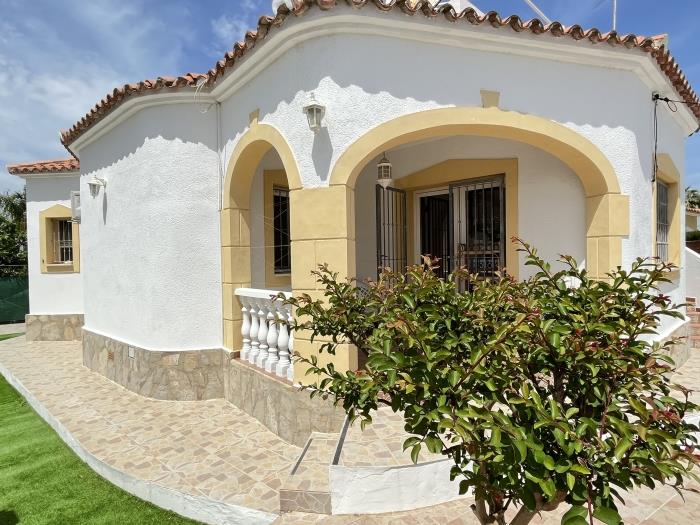 Villa Soramar Basetes 2 chambres pour 4 personnes avec BBQ.