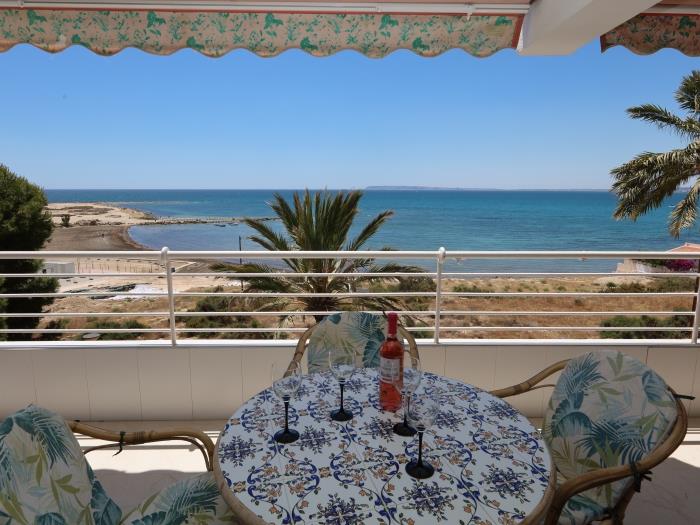 Apartamento frente al mar en Playa Alicante para 4